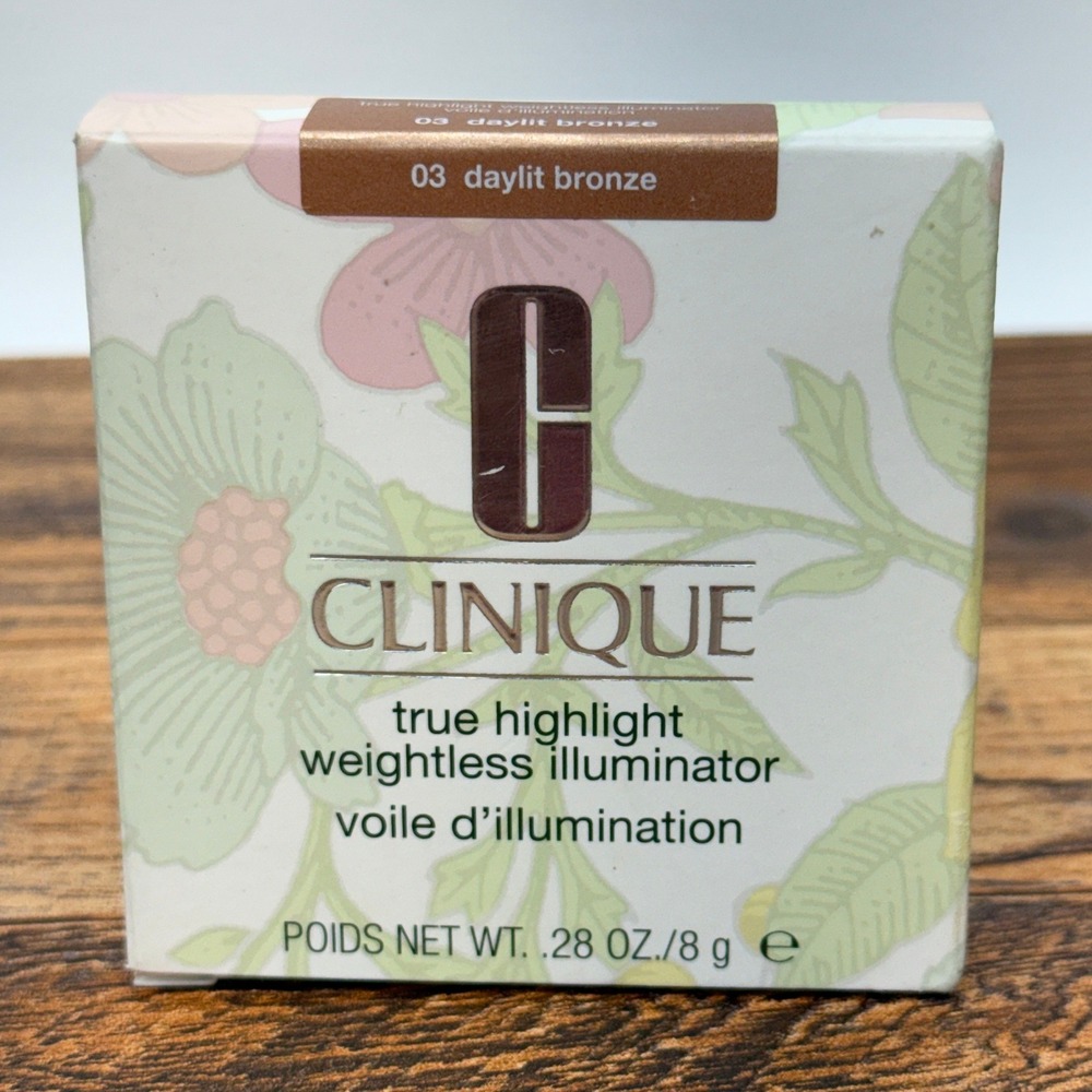 Clinique True Highlight Weightless Illuminator 03 Daylit Bronze .28oz 8g